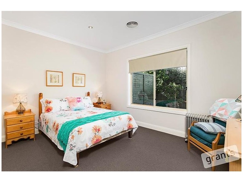 4 Condor Court, Berwick VIC 3806