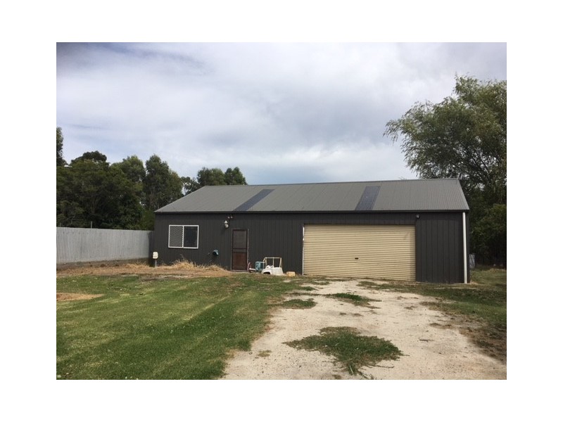 11 Davis Street, Nyora VIC 3987