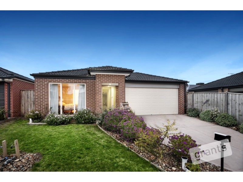 4 Pelion Avenue, Clyde VIC 3978
