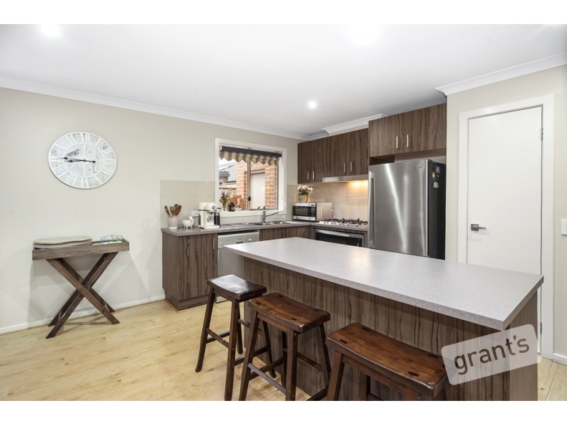 4 Pelion Avenue, Clyde VIC 3978