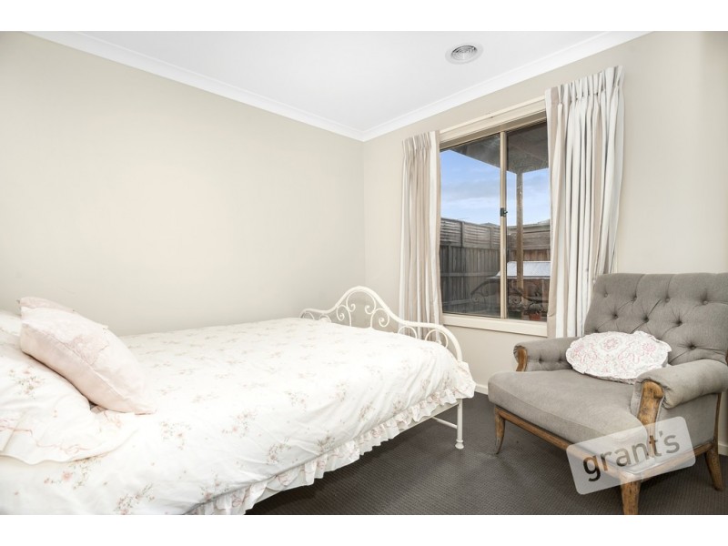 4 Pelion Avenue, Clyde VIC 3978