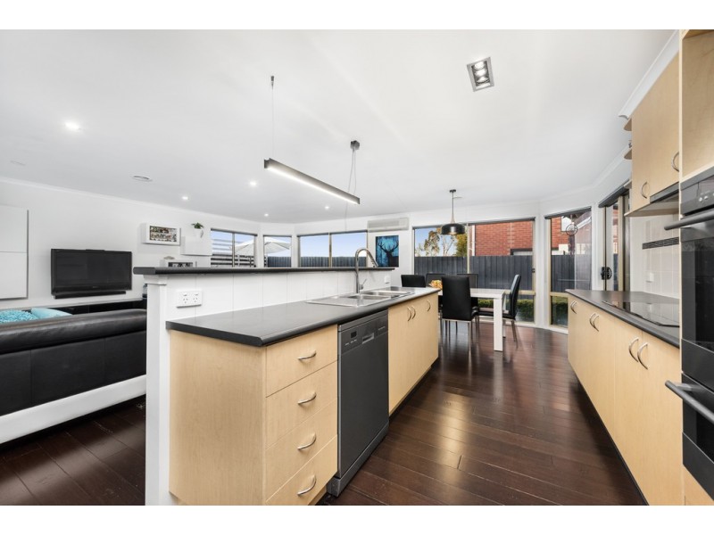 5 Padstow Court, Narre Warren South VIC 3805