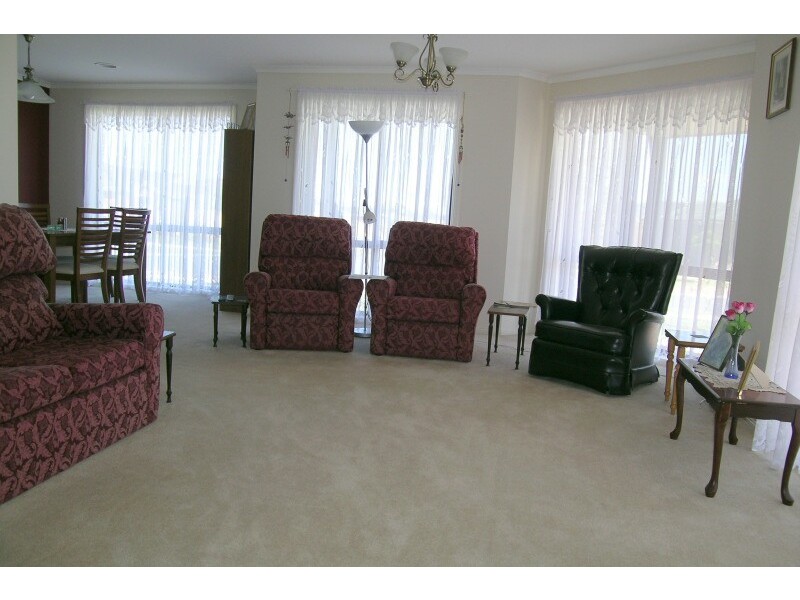 6 Terriester Drive, Berwick VIC 3806