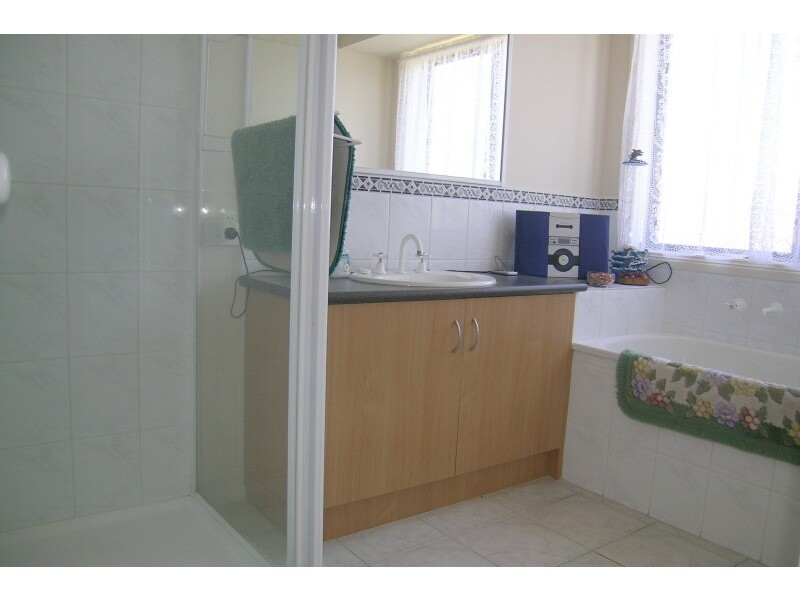 6 Terriester Drive, Berwick VIC 3806