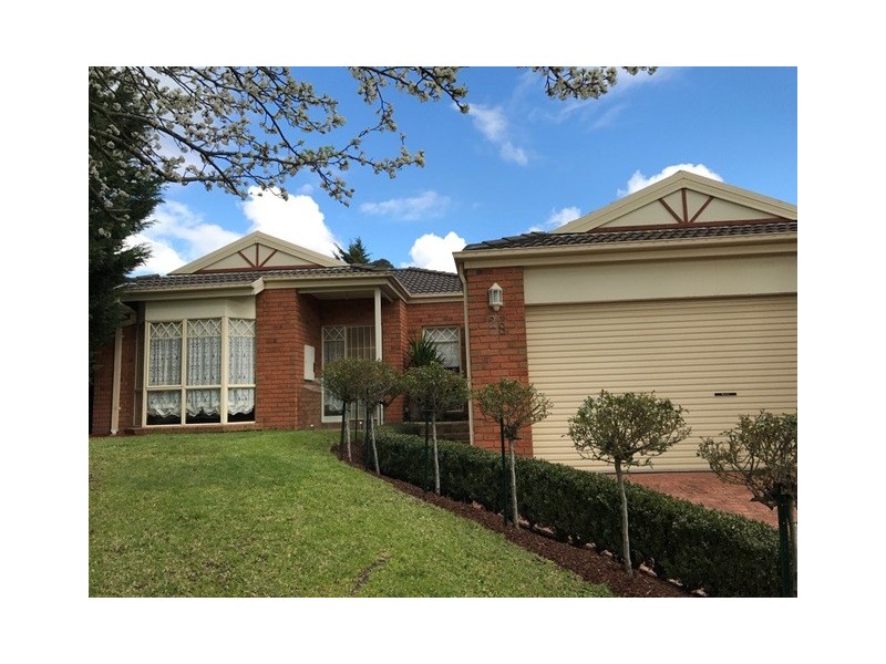 28 Eureka Crescent, Narre Warren South VIC 3805