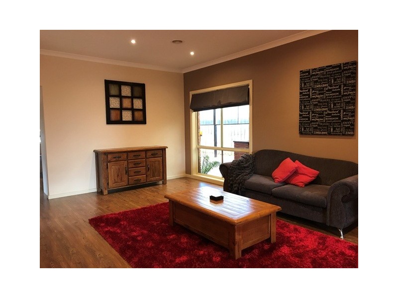 28 Eureka Crescent, Narre Warren South VIC 3805