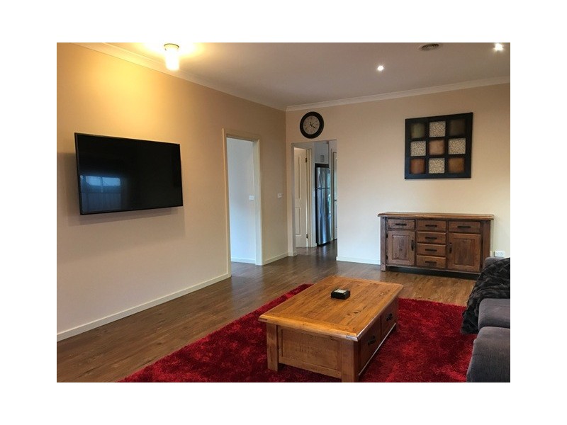 28 Eureka Crescent, Narre Warren South VIC 3805