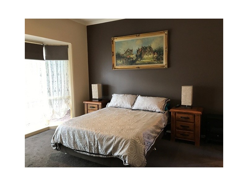 28 Eureka Crescent, Narre Warren South VIC 3805