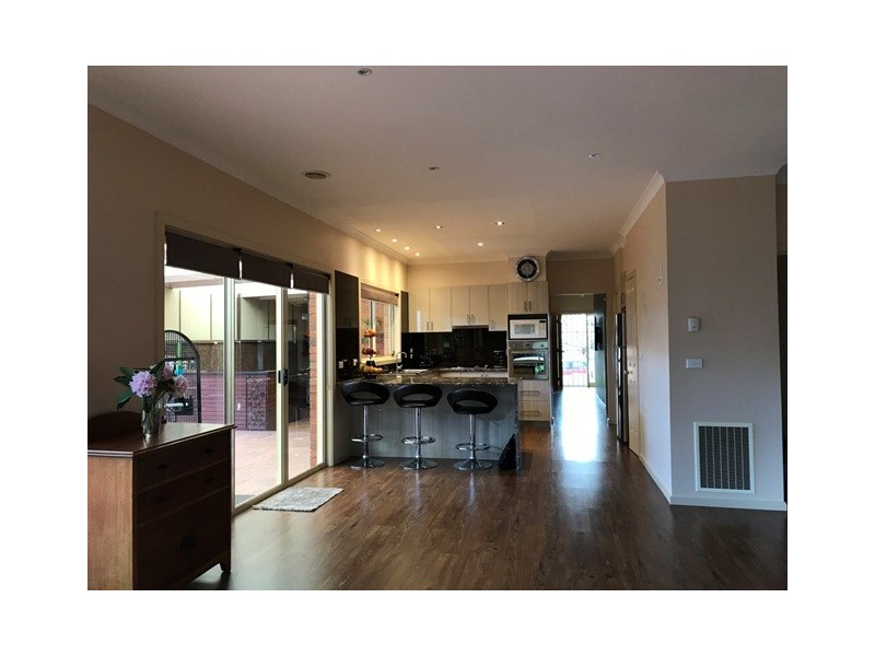 28 Eureka Crescent, Narre Warren South VIC 3805