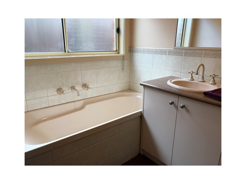 28 Eureka Crescent, Narre Warren South VIC 3805