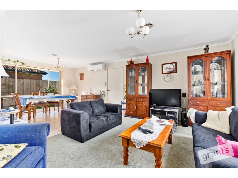 2/4 Stella Street, Beaconsfield VIC 3807