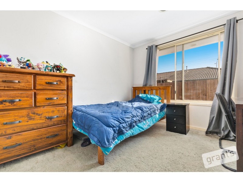 2/4 Stella Street, Beaconsfield VIC 3807
