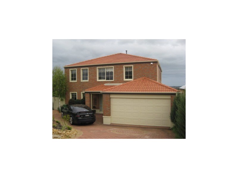 19 Fairholme Blvd, Berwick VIC 3806