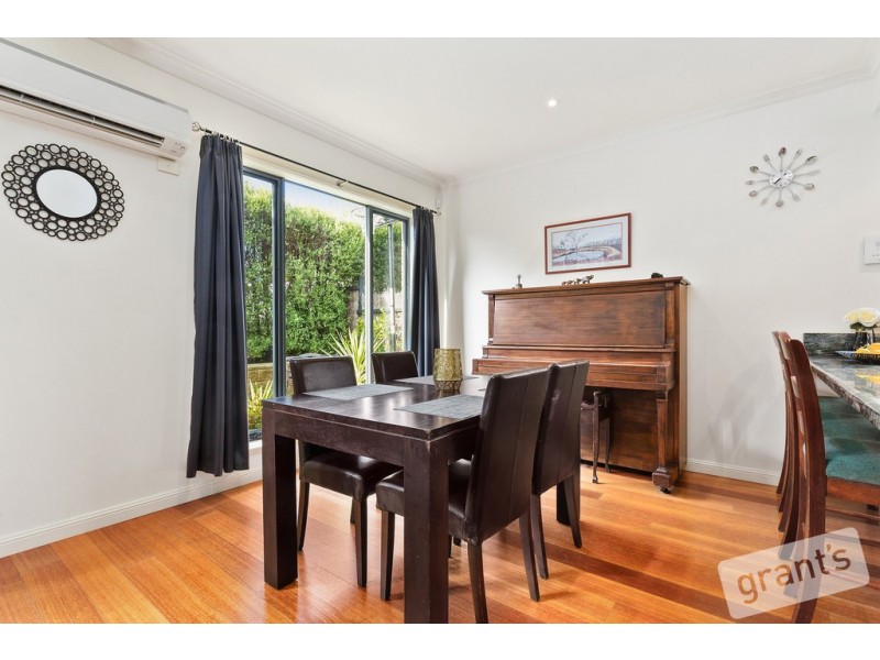 11/18 Marlesford Crescent, Berwick VIC 3806