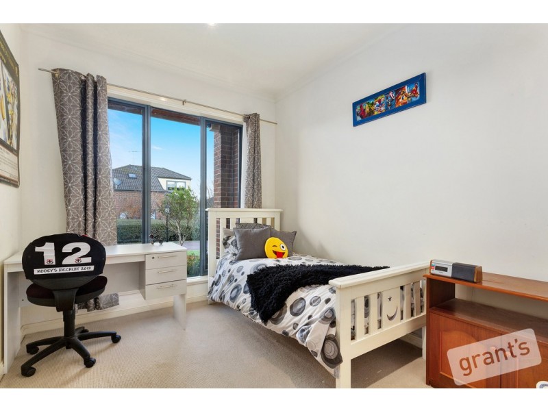 11/18 Marlesford Crescent, Berwick VIC 3806