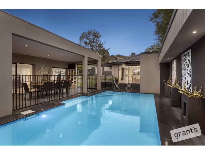 2 Shute Avenue, Berwick VIC 3806