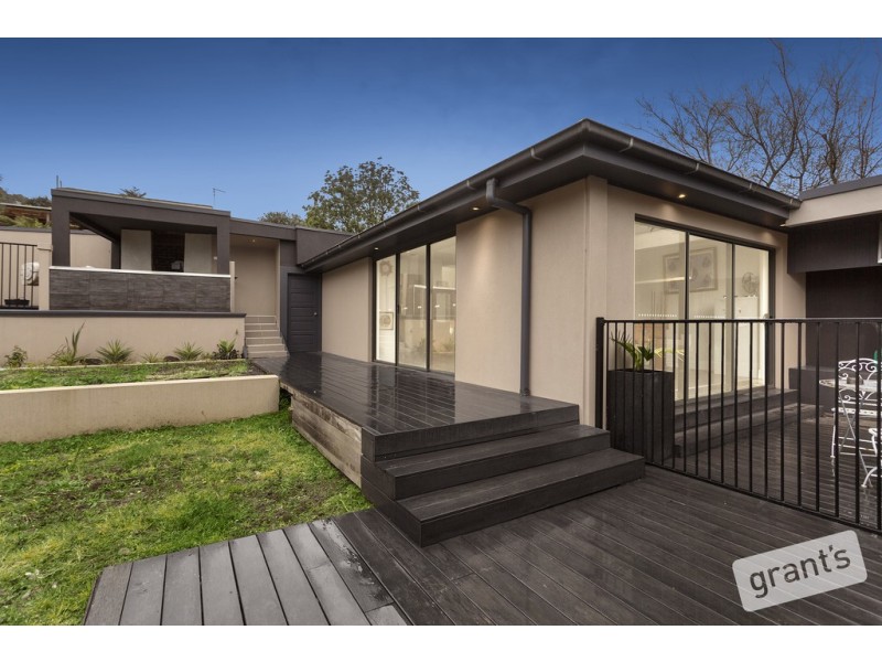 2 Shute Avenue, Berwick VIC 3806