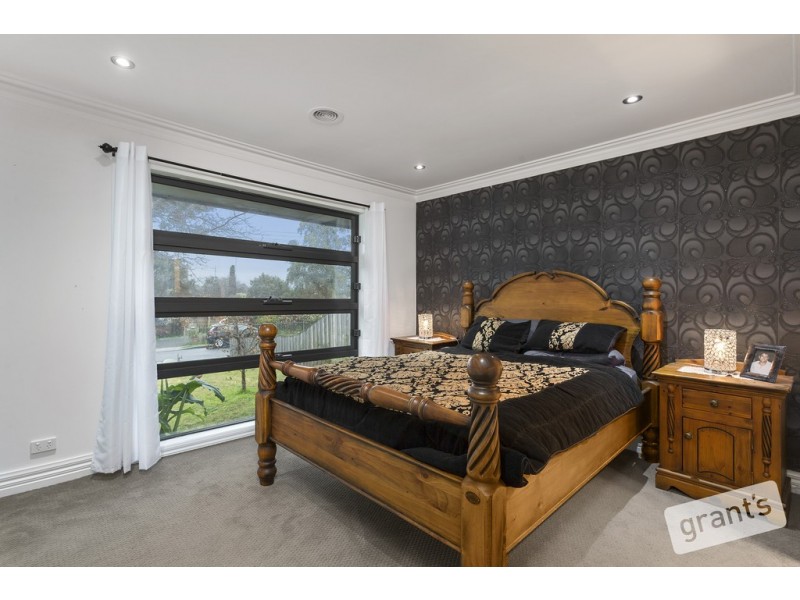 2 Shute Avenue, Berwick VIC 3806