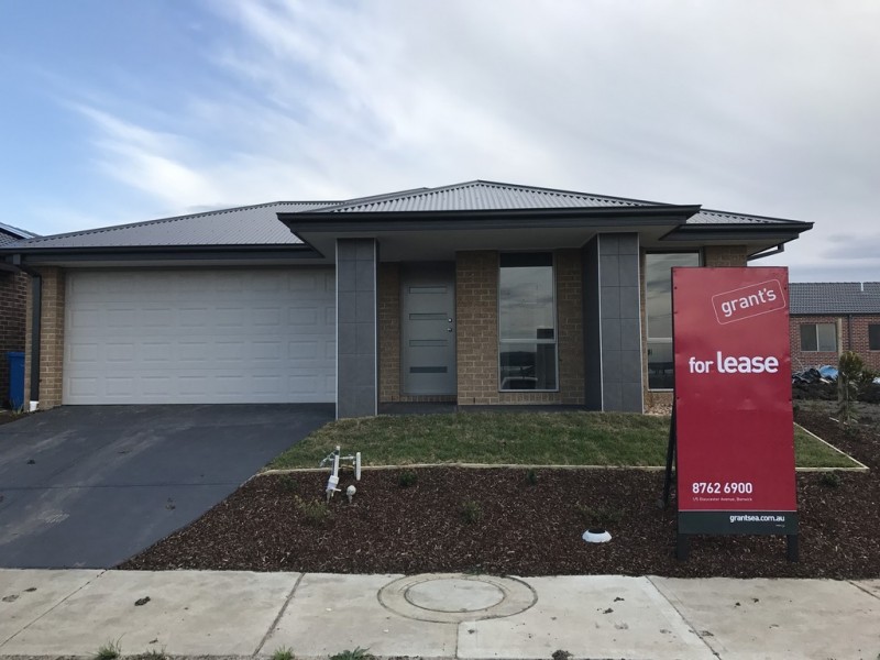 125 Rossiter Retreat, Cranbourne North VIC 3977