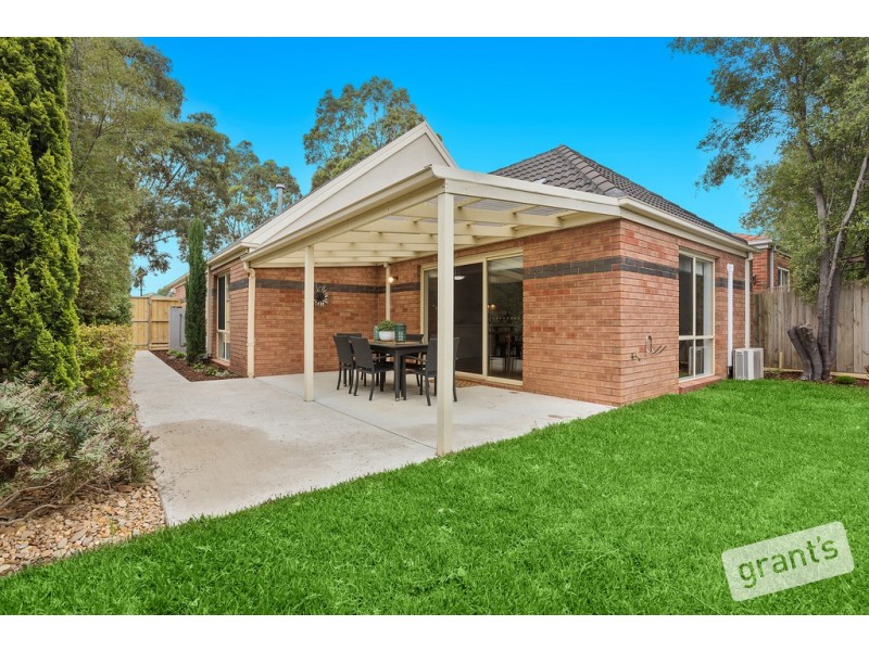 2 Yalumba Court, Berwick VIC 3806