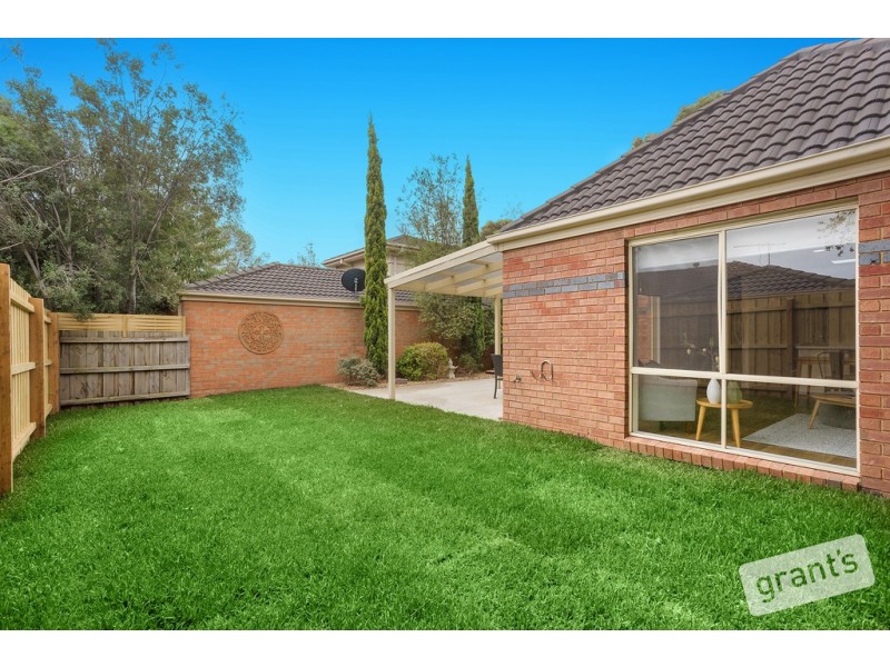 2 Yalumba Court, Berwick VIC 3806