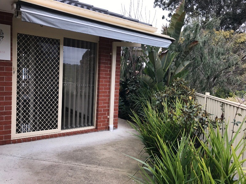 4/4 Lima Place, Pakenham VIC 3810