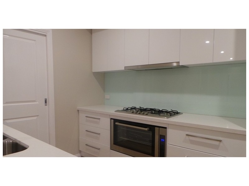 3/151 High Street, Berwick VIC 3806