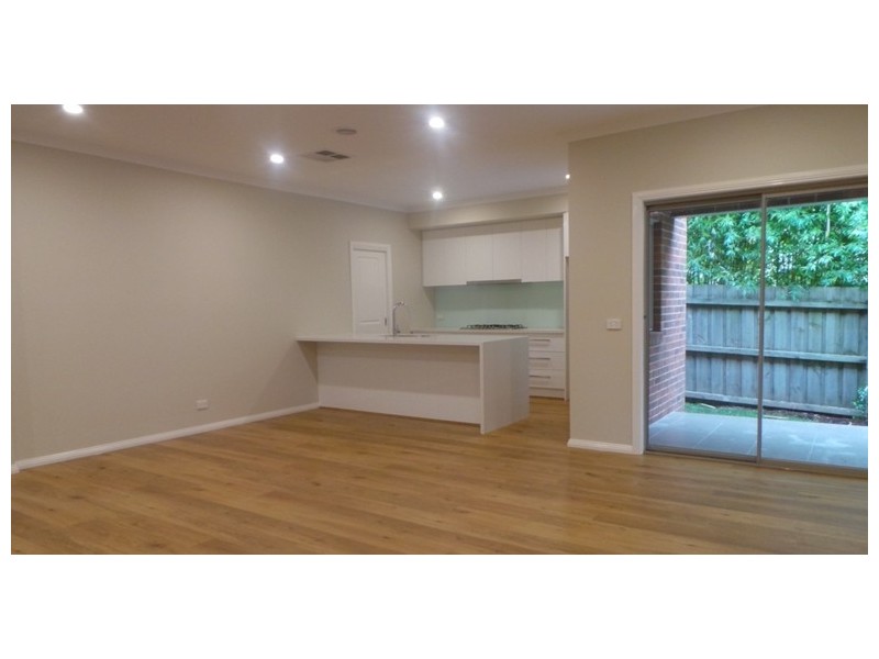 3/151 High Street, Berwick VIC 3806