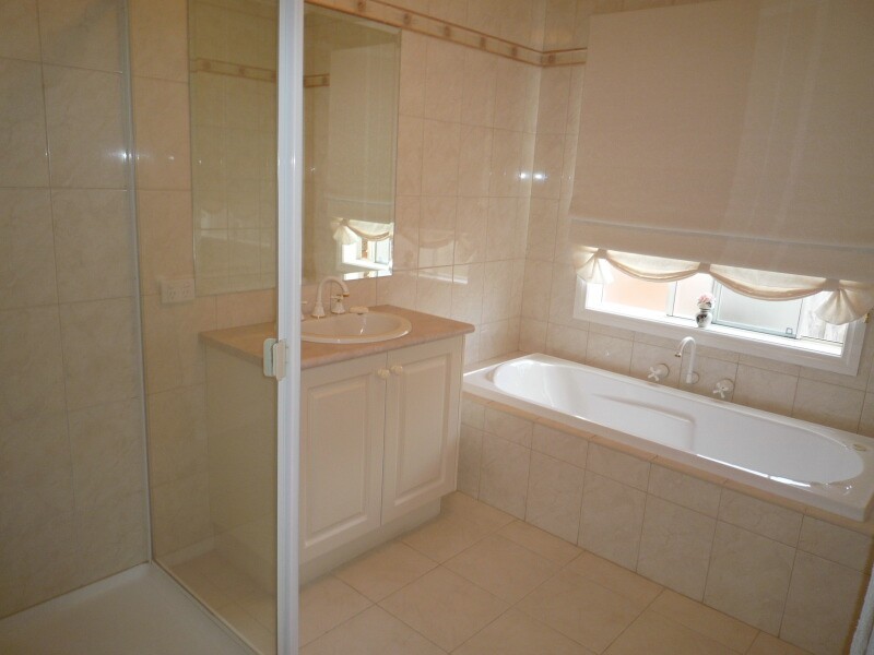 7 Glenisla Way, Berwick VIC 3806