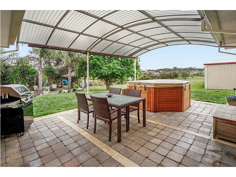 4 Amy Court, Hampton Park VIC 3976