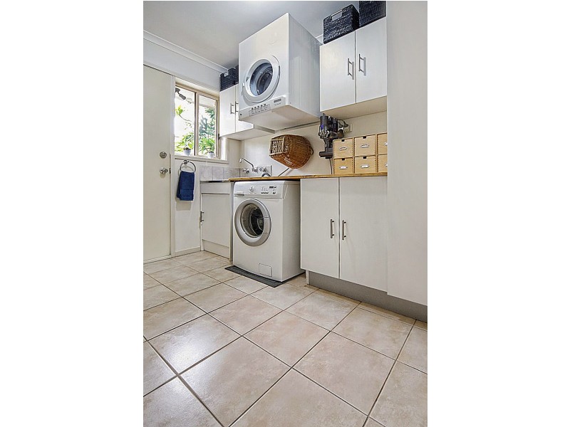 4 Amy Court, Hampton Park VIC 3976