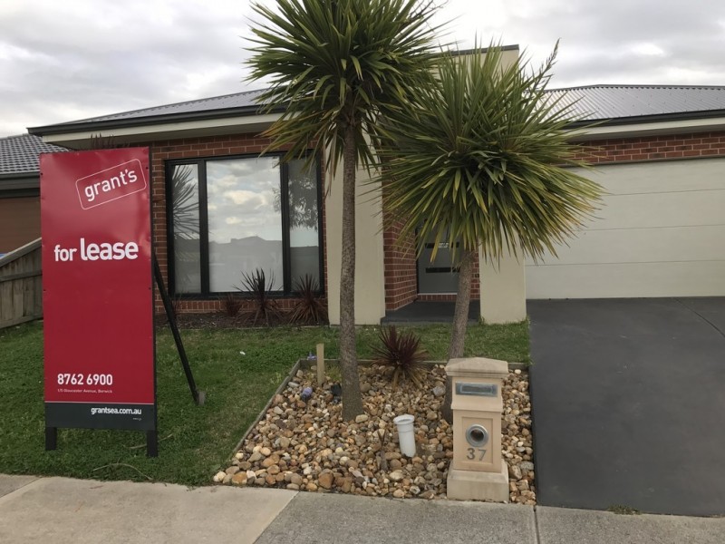 37 Goulburn Street, Cranbourne East VIC 3977