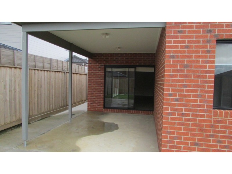 37 Goulburn Street, Cranbourne East VIC 3977