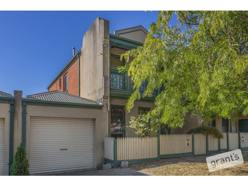 8 Penny Lane, Berwick VIC 3806