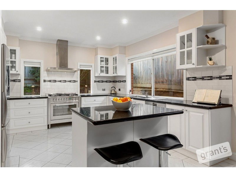 83 Scenic Drive, Beaconsfield VIC 3807