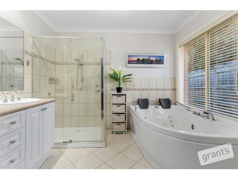 83 Scenic Drive, Beaconsfield VIC 3807
