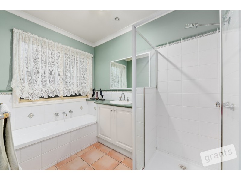 20 Hancock Drive, Berwick VIC 3806