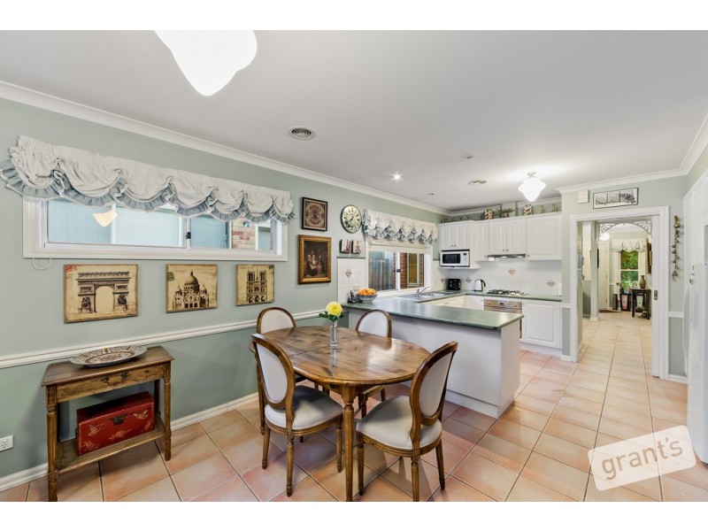 20 Hancock Drive, Berwick VIC 3806