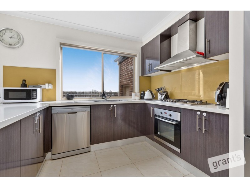 63 Cook Street, Drouin VIC 3818
