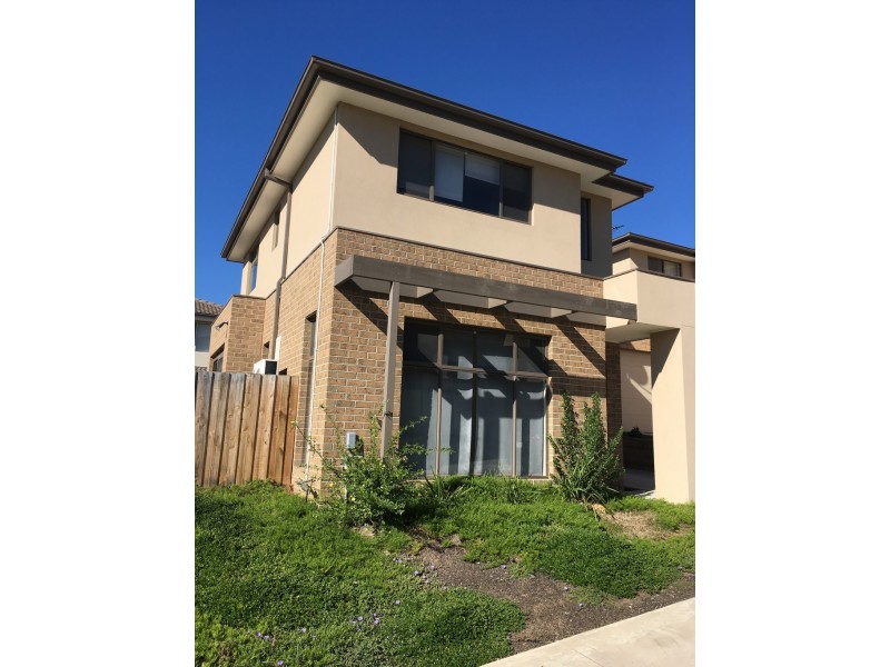 5/10-12 Innes Court, Berwick VIC 3806