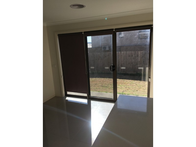 5/10-12 Innes Court, Berwick VIC 3806