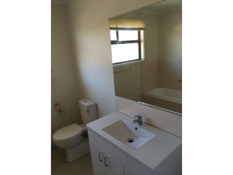 5/10-12 Innes Court, Berwick VIC 3806