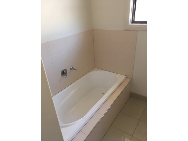 5/10-12 Innes Court, Berwick VIC 3806