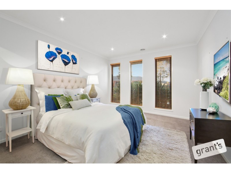 61 Sabel Drive, Cranbourne North VIC 3977