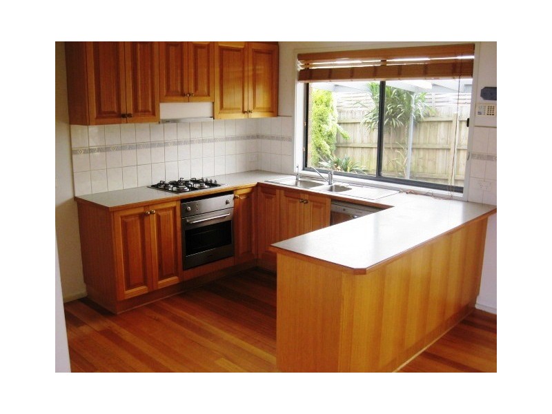 6 Nestle Retreat, Berwick VIC 3806