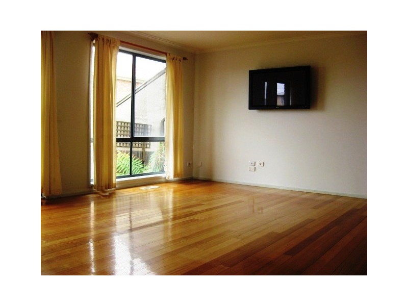 6 Nestle Retreat, Berwick VIC 3806