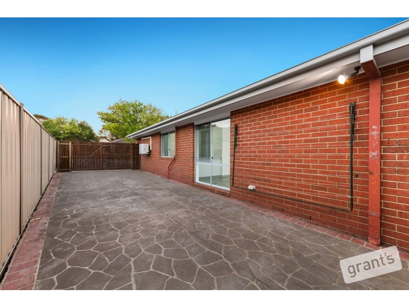37 Lake View Drive, Narre Warren South VIC 3805