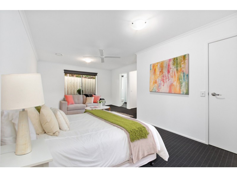 37 Lake View Drive, Narre Warren South VIC 3805