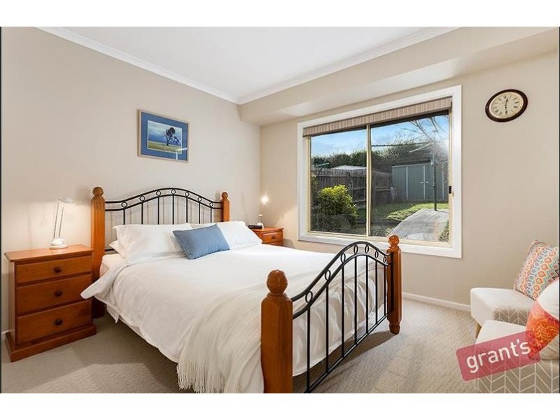 32 John Fisher Drive, Berwick VIC 3806