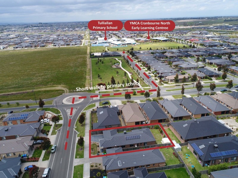 67 Chantenay Parade, Cranbourne North VIC 3977